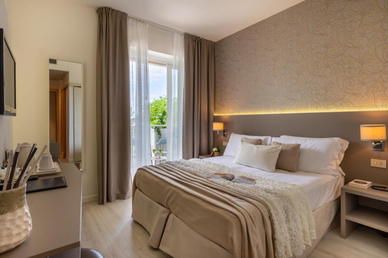Hotel Renania Bibione Exterior photo